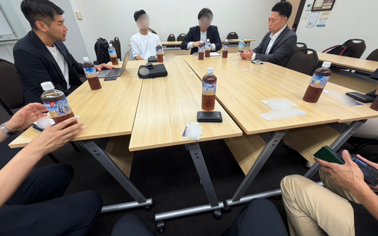勉強会の様子（右：ノーススターアドバイザリー株式会社 豆成 祐也氏）